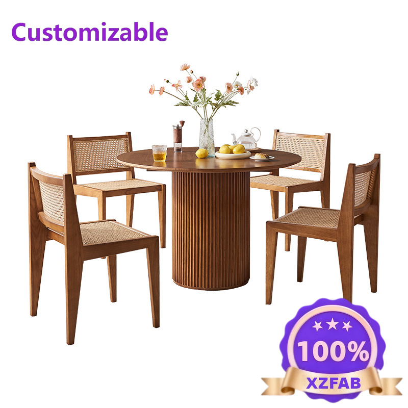 Conference Table Round - طاولة طعام خشبية صلبة بتصميم نوردي