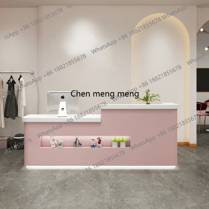 طاولة استقبال بسيطة لمركز العم - مراجعة Office Furniture Center وسعره